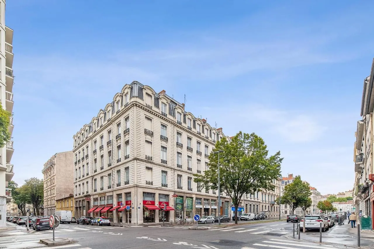 Modern Apartment Two Steps Away From The Rhone - Welkeys Lyon
